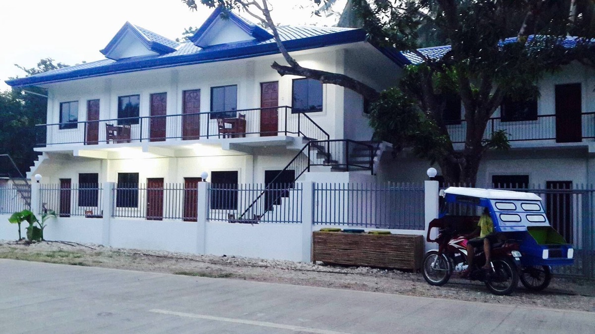Danao Apartment | MoonViews Apartment-2