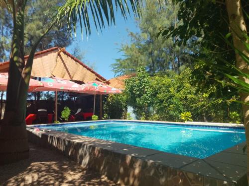 Santa Maria Other | Moony’s Chalets & Camping
