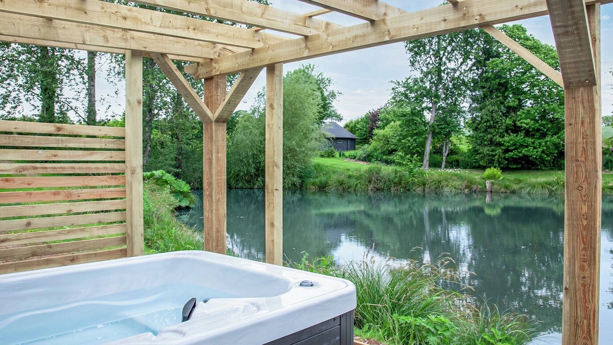 Bradninch Cottage | Moor Hen Shepherd Hut - UK33888