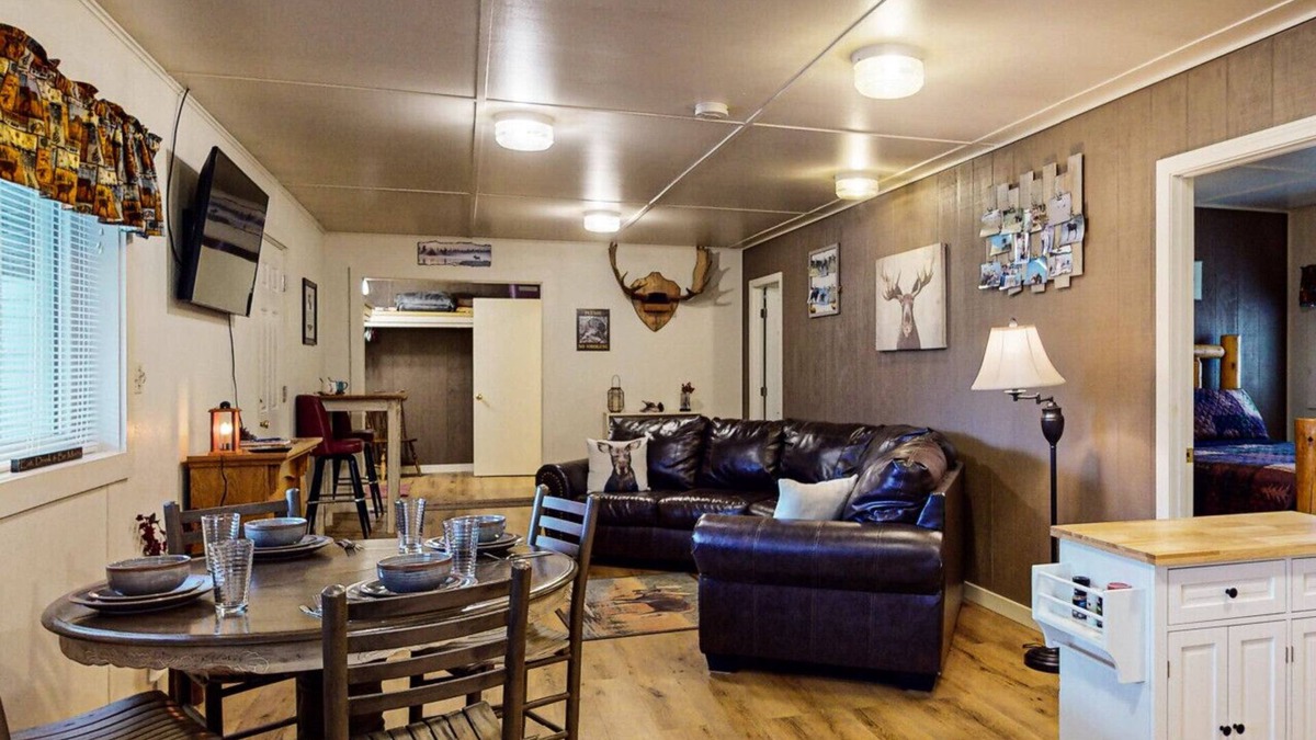 Greenville Apartment | Moose Hollow Apartment