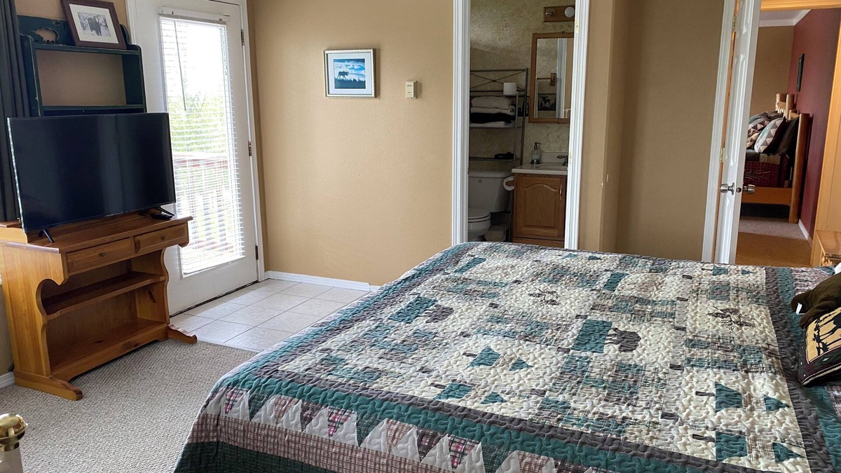 Cohoe House | Moose Is Inn Room 1- Clean and Cozy Room with a View!