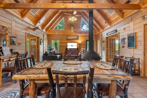 Branson Cedars House | Moose Lodge w/HotTub