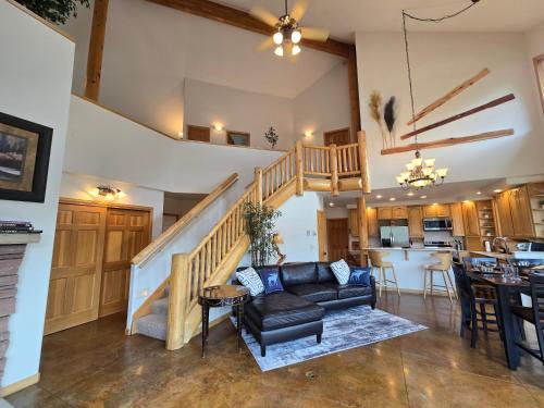 Golden House | Moose Manor