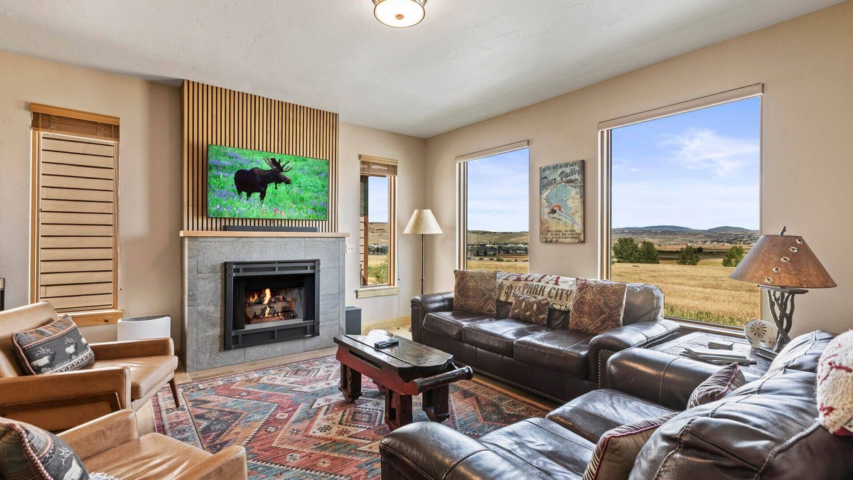 Bear Hollow Village House | Moose Mgmt at Bear Hollow 5639: Pvt HotTub-Balcony w Grill-Fast & Reliable Wi-Fi