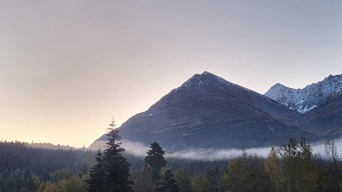 Moose Pass Cottage | MOOSE PASS OASIS; nA friendly community and must stop when visiting the Kenai.