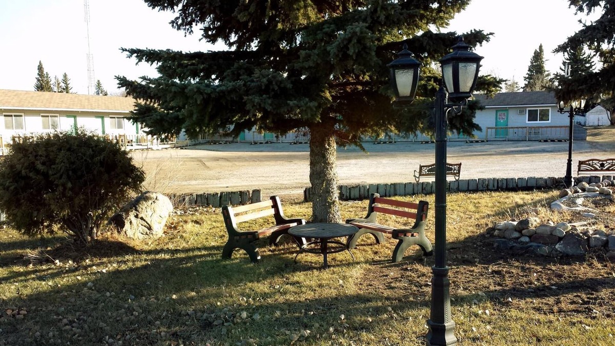 Moosomin Hotel | Moosomin Motel