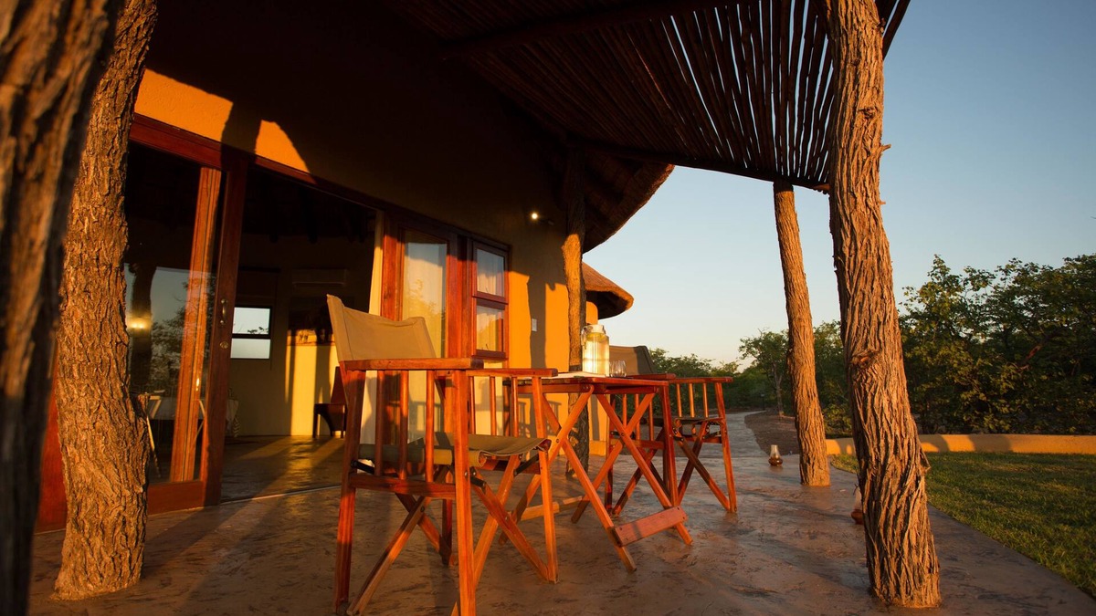 Weipe Cabin | Mopane Bush Lodge