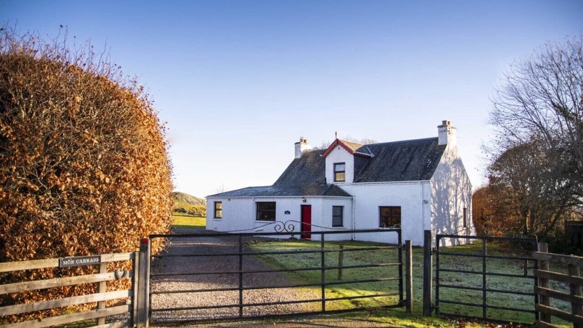 Scaniport Cottage | Mor Carraig - Stunning Views Of Loch Ness - Perfect For Families And Couples