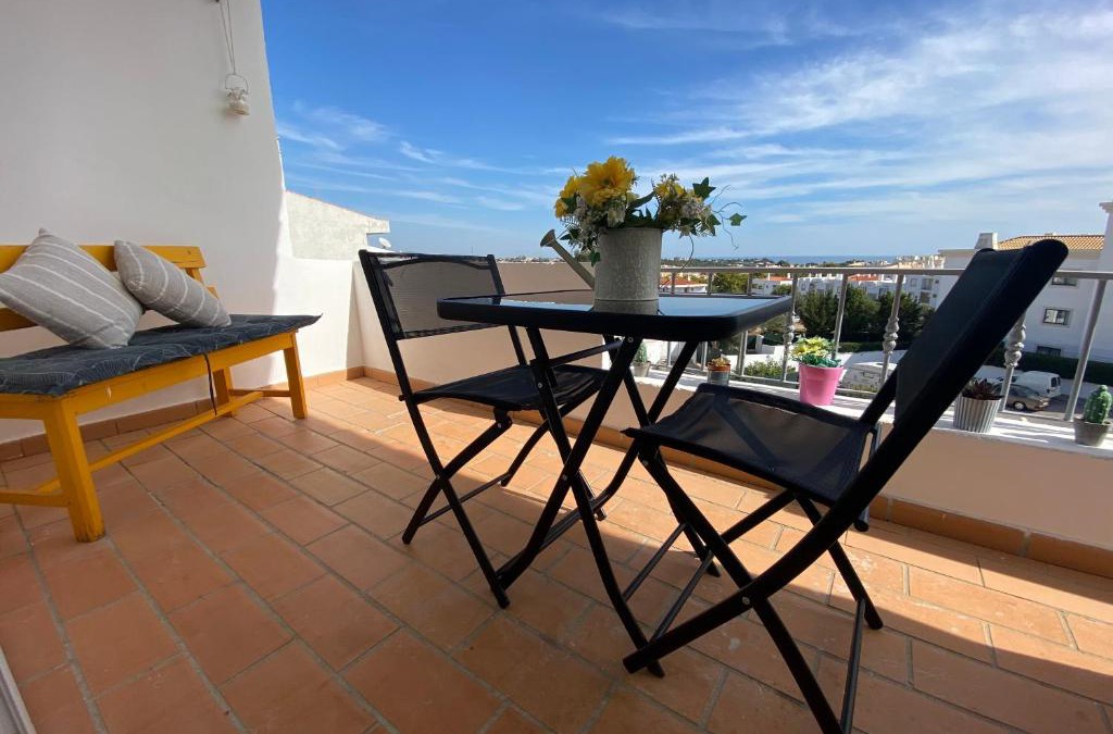 Montechoro House | Moradia Olival- BBQ, 2 Quartos, Quintal