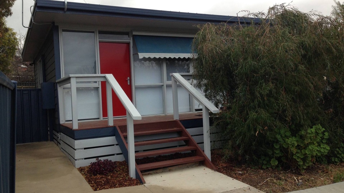 Bendigo House | Moran Street, Child and Pet Friendly, Walk to Art Precinct and Show Grounds.