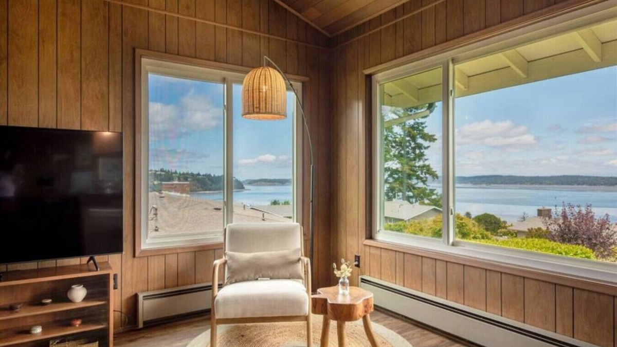 Oak Harbor House | Morden Rustic 6B3B w/Water & Mountain View + BBQ