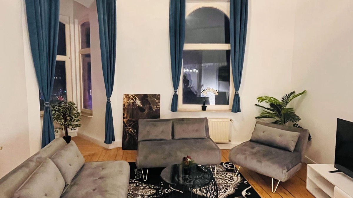 Saint Pauli Apartment | More St. Pauli is hardly possible! Reeperbahn, Beatles Platz and Gr. Freedom