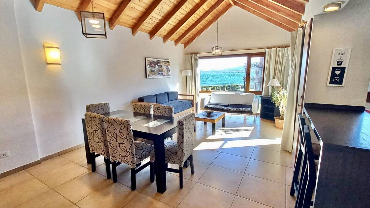 Dina Huapi Condo | Moreno 2 Bdr Sixfold 1st Floor LakeView