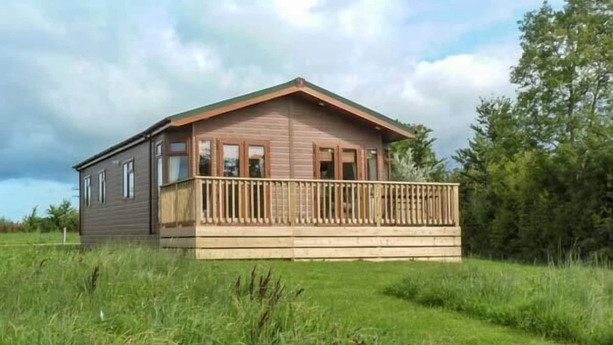 Puxton Cottage | MORGAN LODGE, family friendly, luxury holiday cottage in Hewish