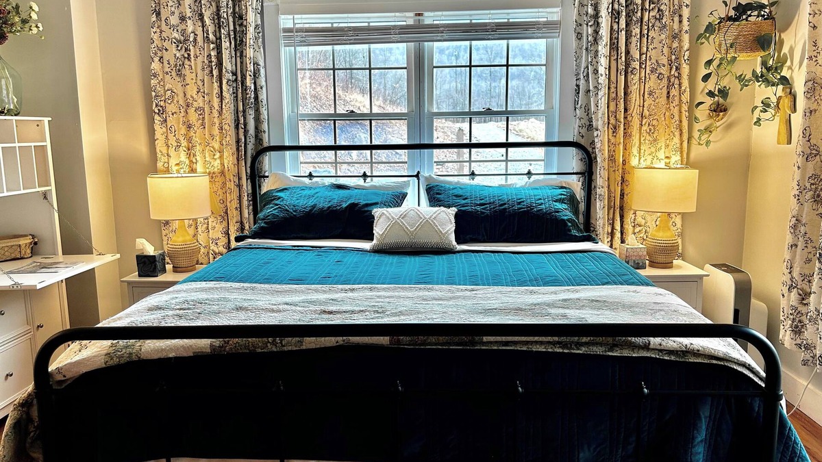 Slaty Fork Bed & Breakfast | Morning Glory Inn