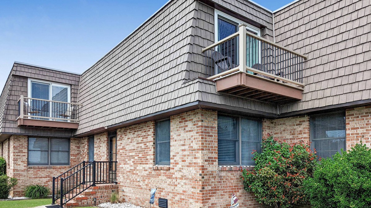 Chincoteague House | Morning Memories - Pet friendly; Shared pool & dock!