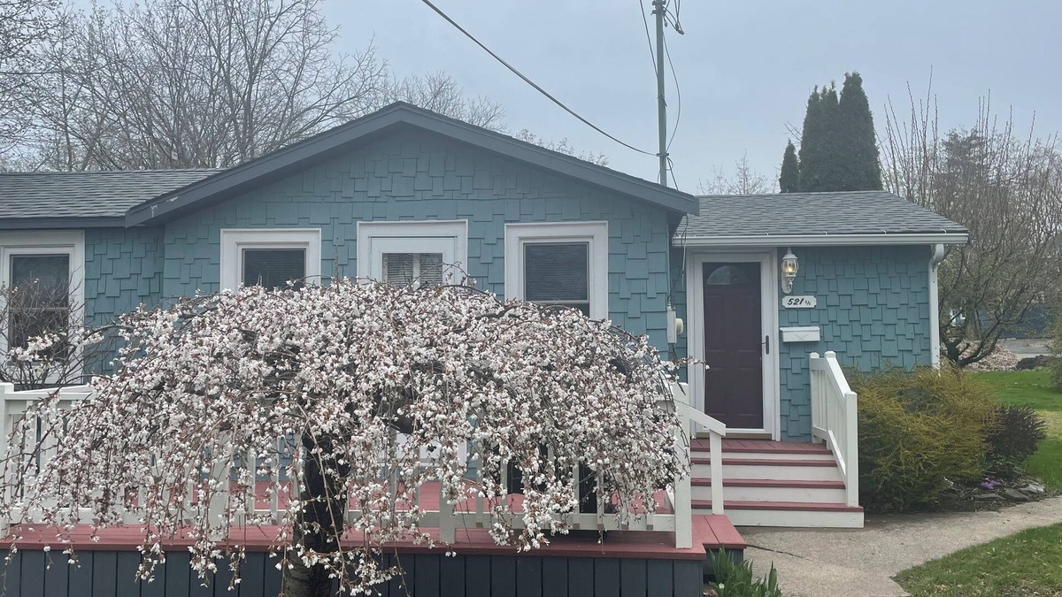 Clayton Cottage | Morning Star Cottage