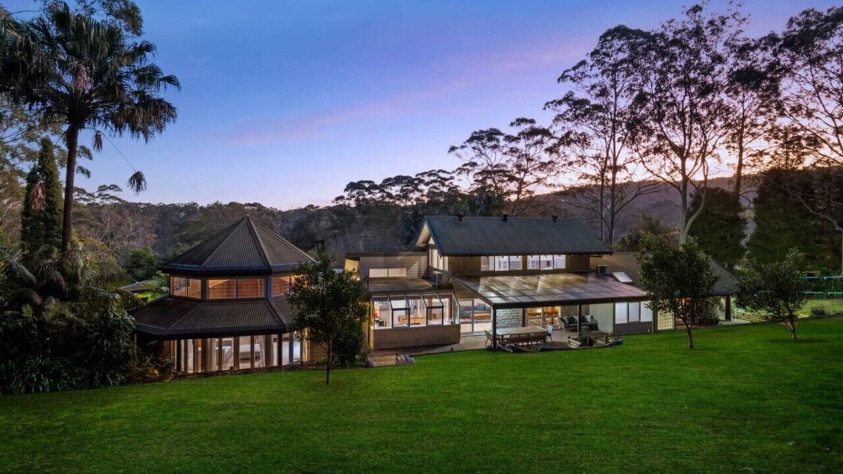 Holgate House | Moroccan Acreage|Heated Pool w Slide|Play Barn