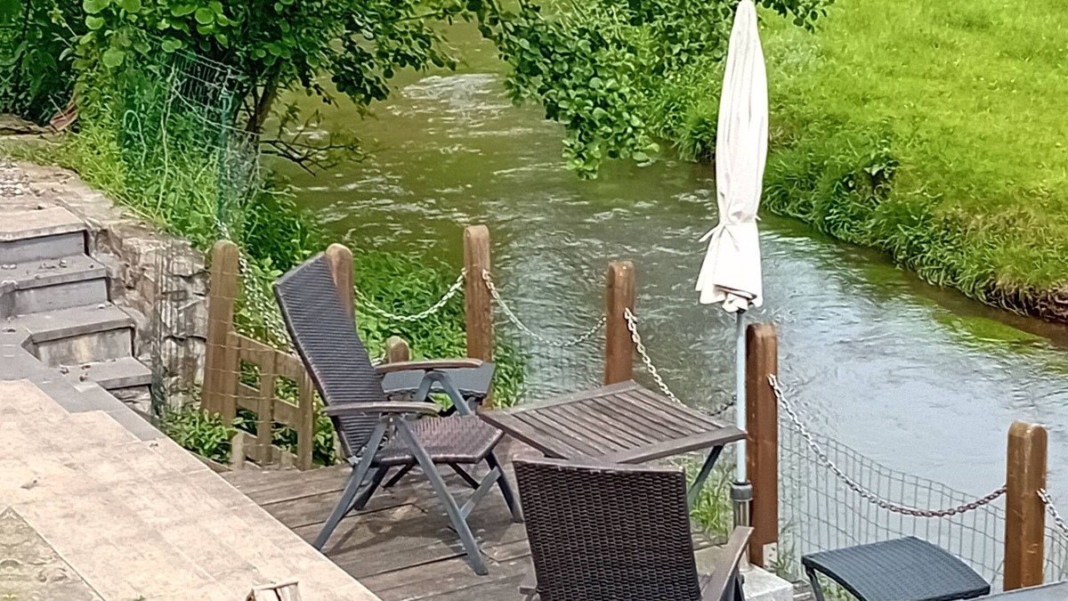 Kluesserath Apartment | Mosel FeWo 4-star between Trier & Bernkastel Kues direct access to the garden
