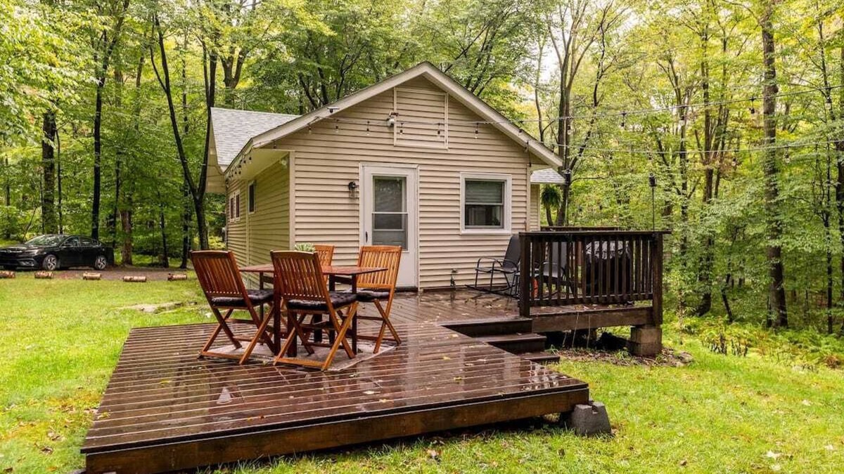 Greentown Cabin | Moss Hollow Cabin in Poconos