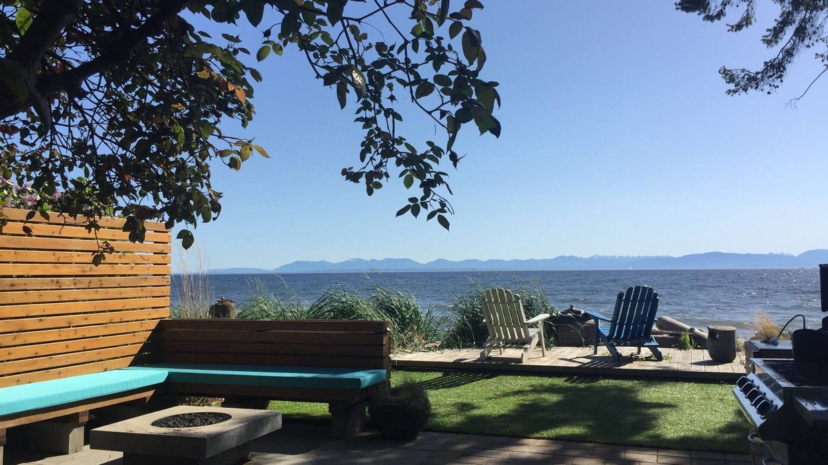 Roberts Creek House | Most Charming Beach Cottage on the Sunshine Coast of British Columbia