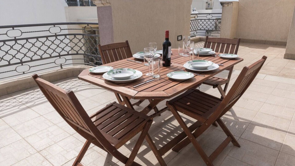 Mosta Apartment | Mosta Penthouse-Hosted by Sweetstay