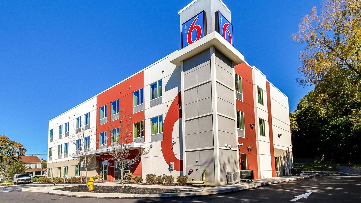 East Texas Hotel | Motel 6 Allentown, PA
