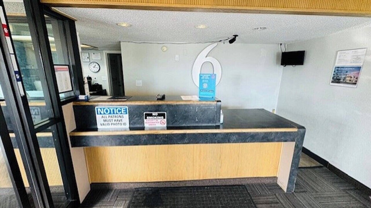Cedar Rapids - Iowa City Hotel | Motel 6 Cedar Rapids, IA