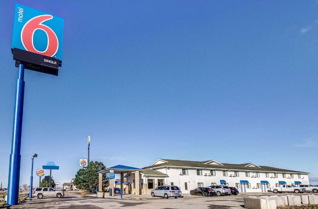 Colby Hotel | Motel 6-Colby, KS