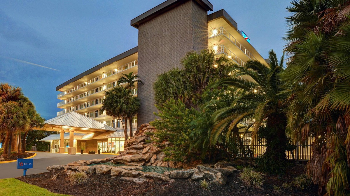 Cutler Bay Hotel | Motel 6 Cutler Bay, FL