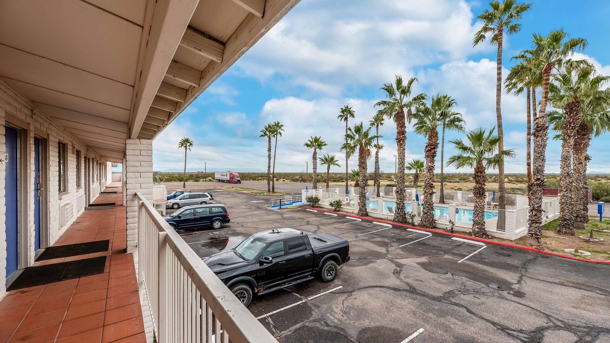 Casa Grande Hotel | Motel 6 Eloy, AZ - Casa Grande