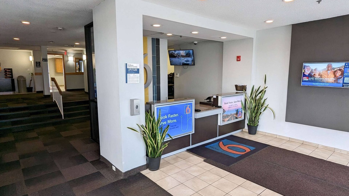 Framingham Hotel | Motel 6 Framingham, MA - Boston West
