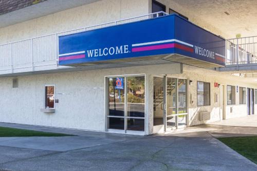 Oroville Hotel | Motel 6-Oroville, CA
