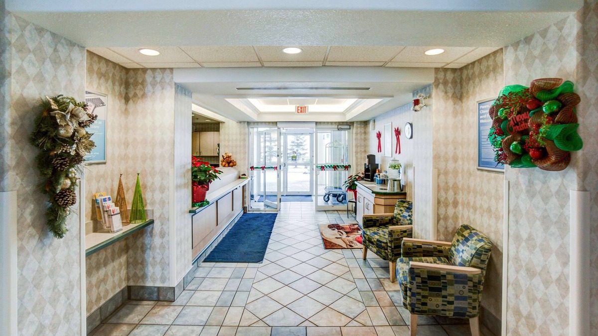 Red Deer Hotel | Motel 6 Red Deer, AB