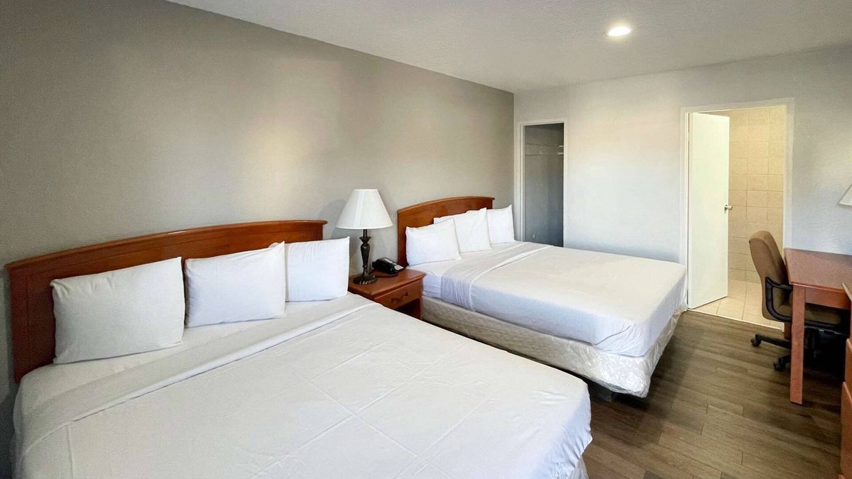 North and East Hotel | Motel 6 Richmond, CA – Civic Center