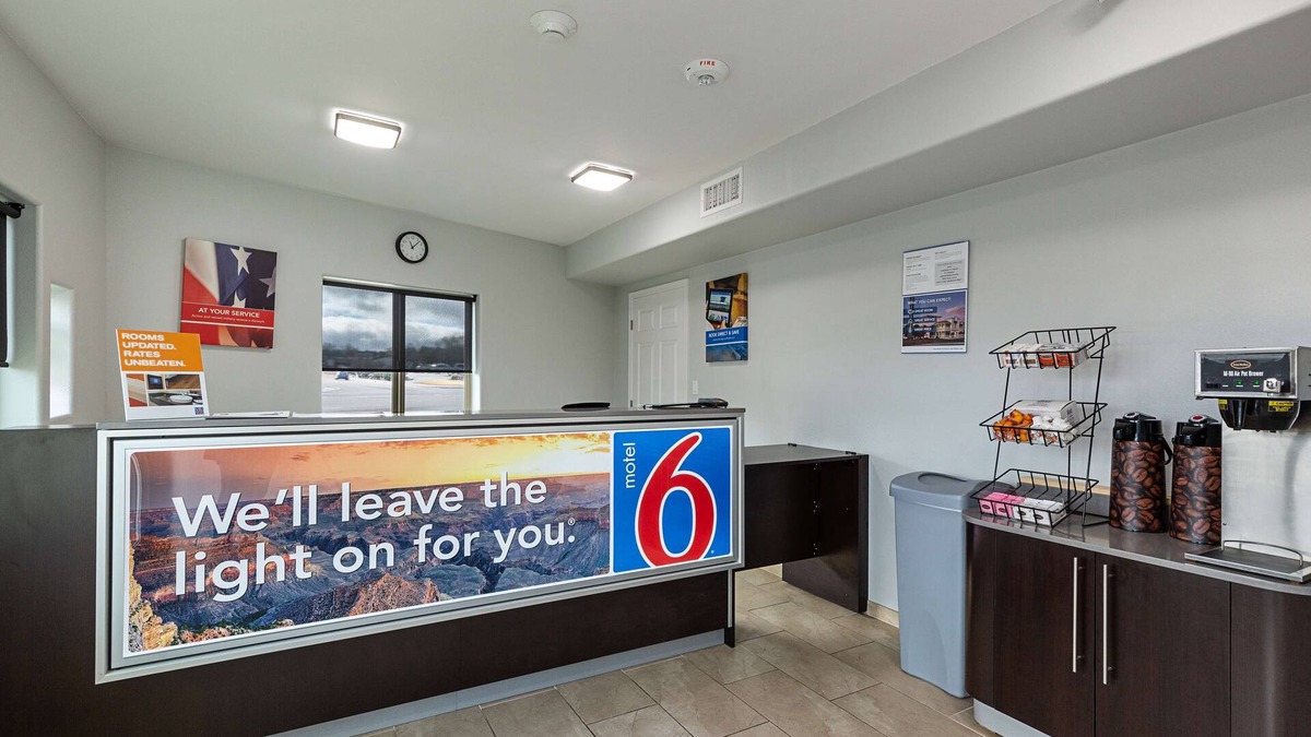 Show Low Hotel | Motel 6 Show Low, AZ