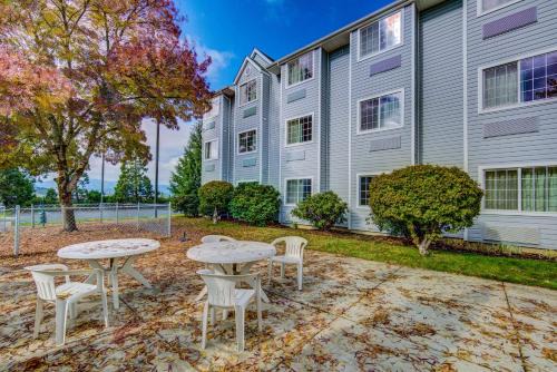 Sutherlin Hotel | Motel 6-Sutherlin, OR