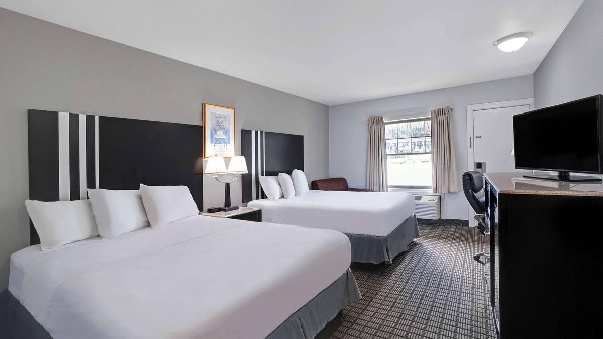 Washington Hotel | Motel 6 Washington, PA