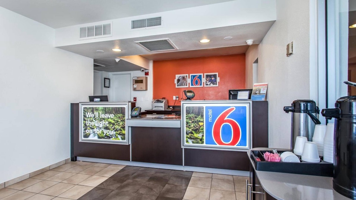 Williams Hotel | Motel 6 Williams, CA