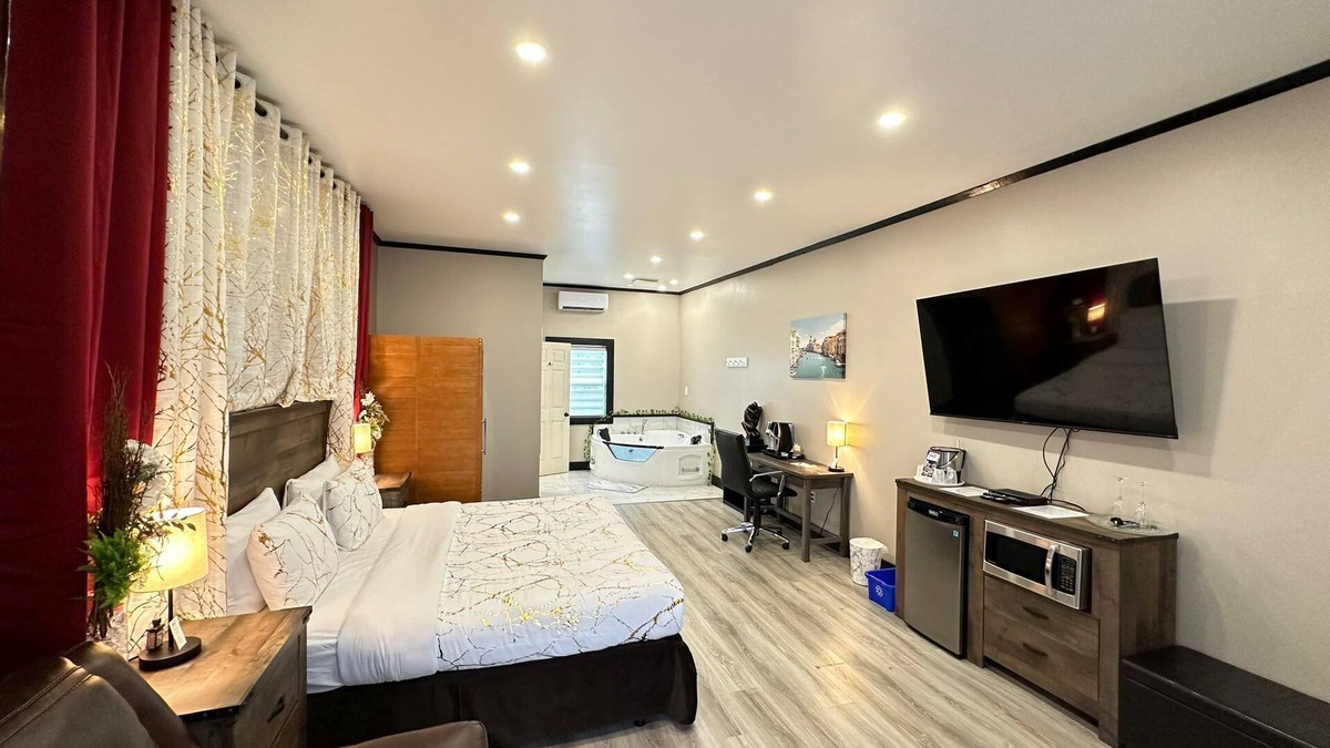 Beresford Hotel | Motel 7 Inn & Suites