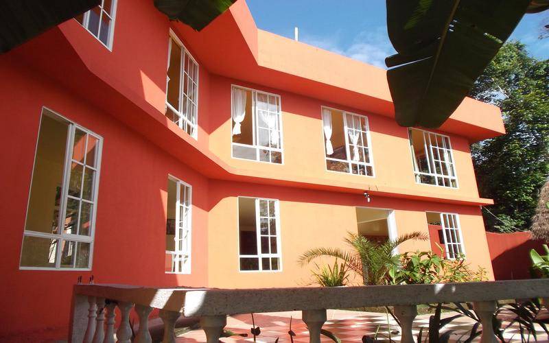 Tena House | Motel ∙ 8 guests