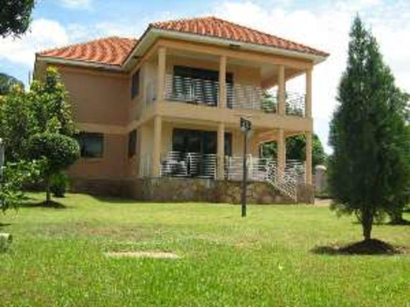 Munyonyo House | Motel ∙ 8 guests