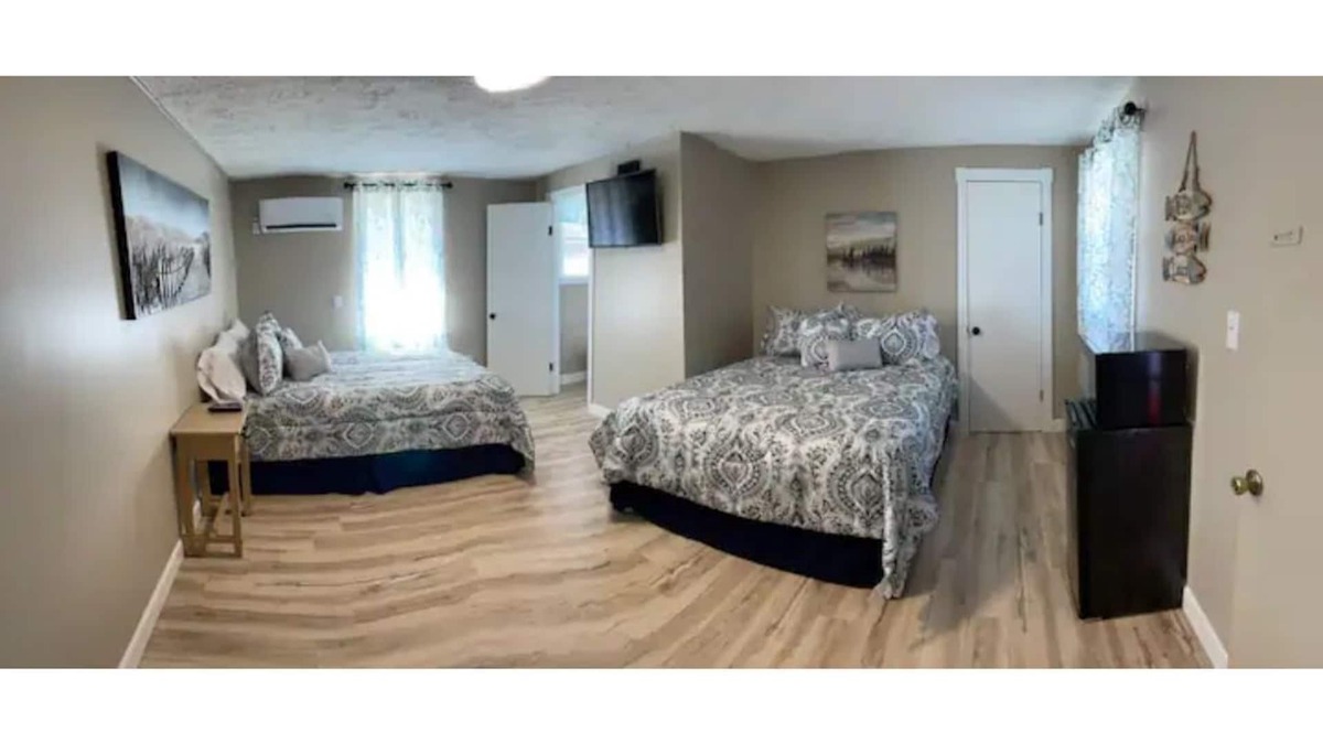 Gilbertsville House | Motel at KY Lake. Reel & Relax