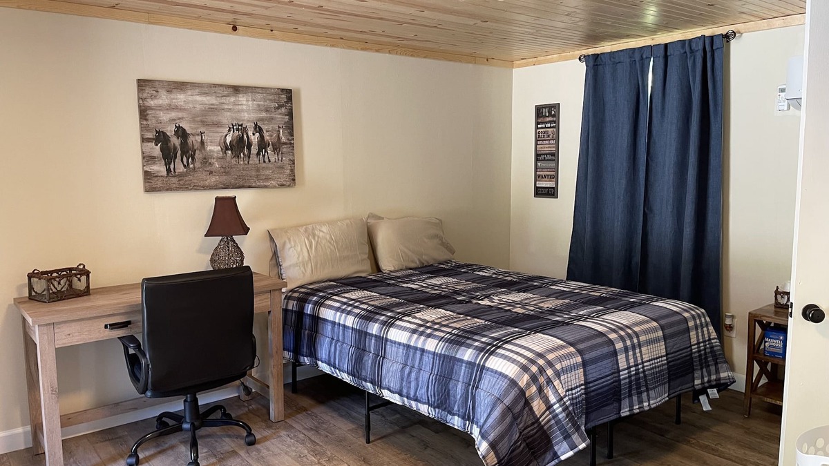 Gilbertsville Hotel | Motel at Ky Lake.