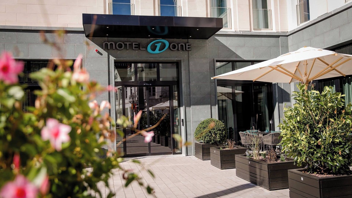 Mitte Hotel | Motel One Freiburg