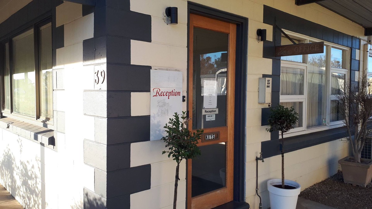 Seymour Hotel | Motel River Bend