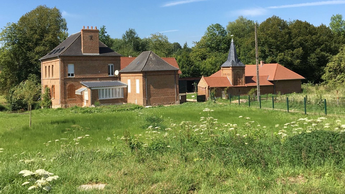 Estree-Wamin House | Moulin Situé Dans un Village Calme et Entouré de Verdure