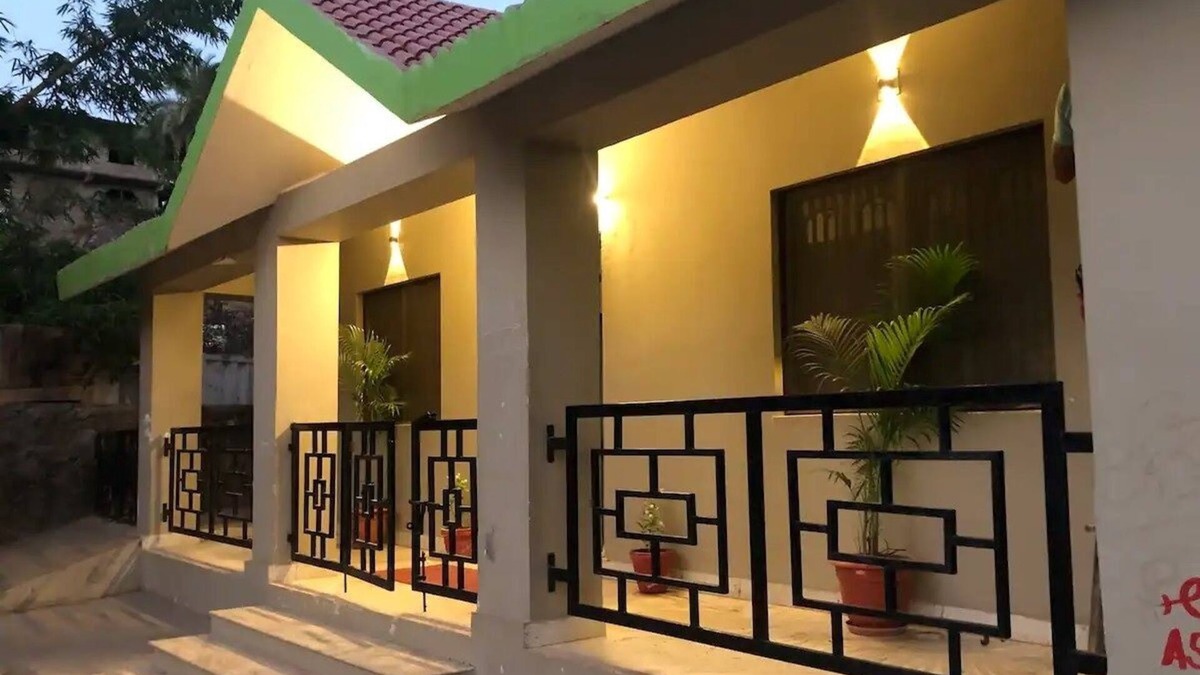 Abu Road Villa | Mount Abu's Premier 5-Bed Villa: Luxury Meets Nature's Serenity!