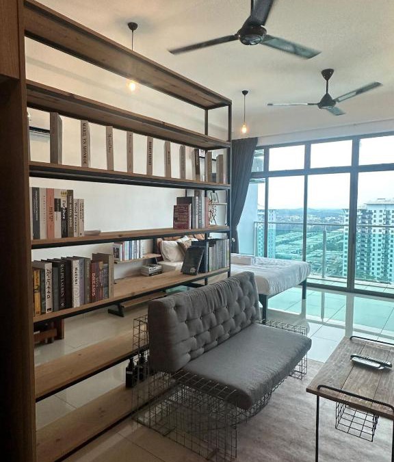 Taman Mount Austin Apartment | Mount Austin Lake View