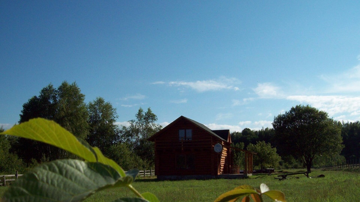 Porumbacu de Sus Cabin | Mountain log chalet/cabin at the foot of Fagaras Range in Carpathian Mountains